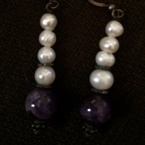 Pearl and Purple Drop Earrings - Picture 4 of 4